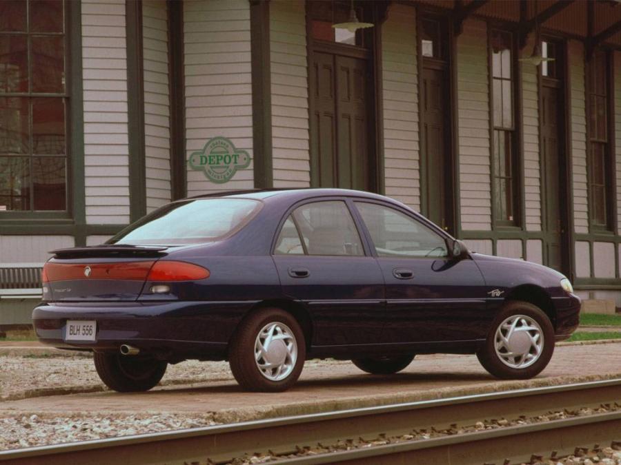  Mercury Tracer 1997 года  (фото 6 из 8)